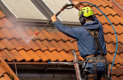 Démoussage et hydrofuge de toiture à Hambye